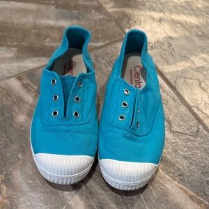 Cienta Kids' Turquoise Sneakers with White Soles